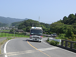 �G�R�h���C�u�Z�~�i�[